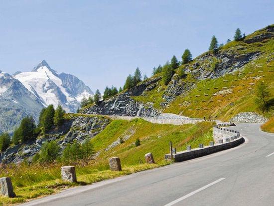 die-hochalpenstrasse-und-der-grossglockner.jpeg